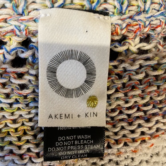Akemi + Kin Anthropologie Feminine Open Knit V-Neck Poncho Light Sweater. O/S - Picture 8 of 16